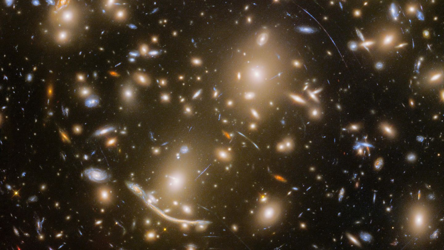 Der Galaxienhaufen Abell 370
