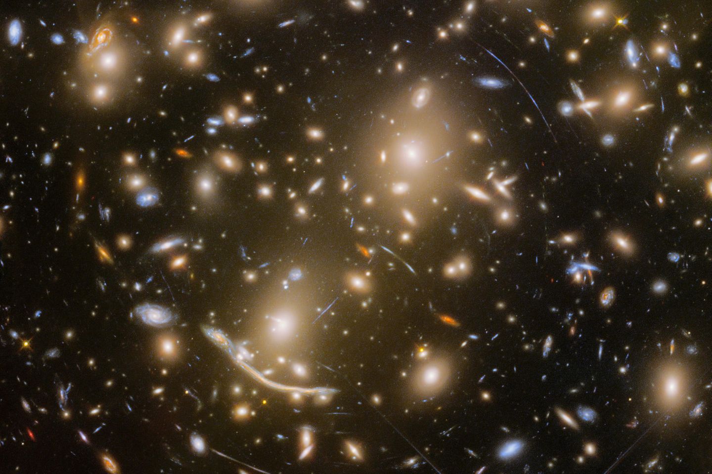 Der Galaxienhaufen Abell 370