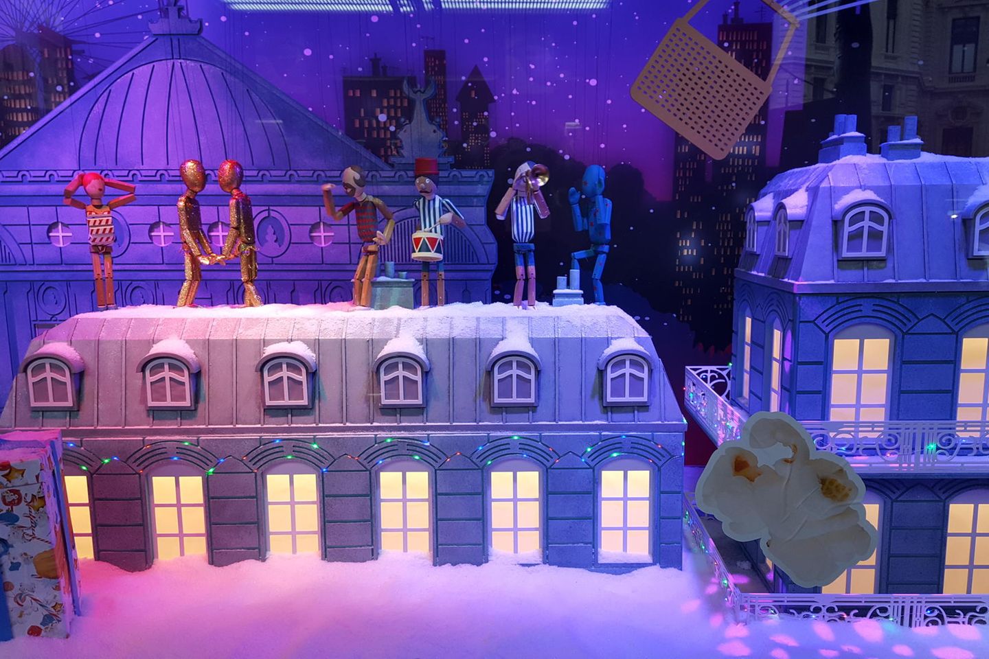 Die Schaufenster zu Weihnachten in den Galeries Lafayette Hausmann