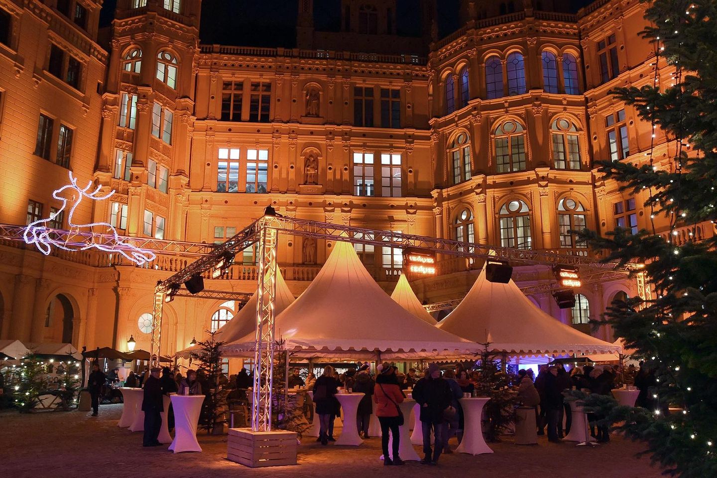 Höfische Weihnacht auf Schloss Schwerin, Mecklenburg-Vorpommern Höfische Weihnacht, Schloss Schwerin