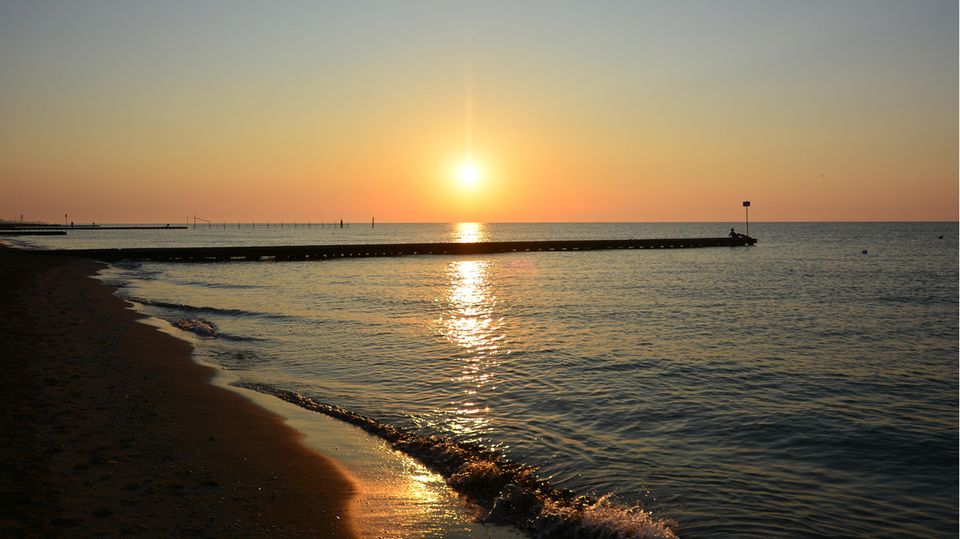 Lido di Jesolo bei Sonnenuntergang, Italien