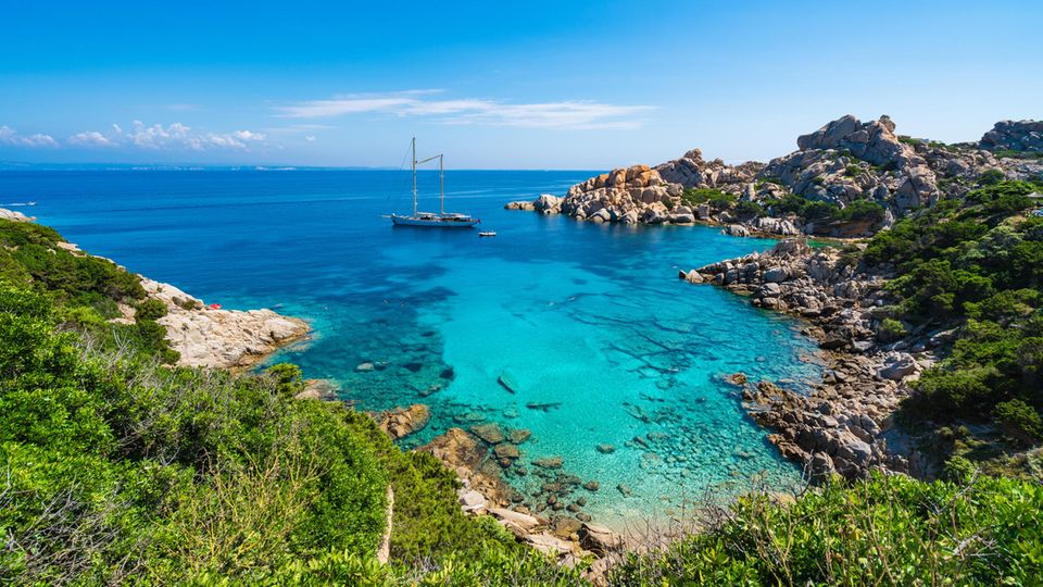 Cala Spinosa bei Capo Testa, Sardinien
