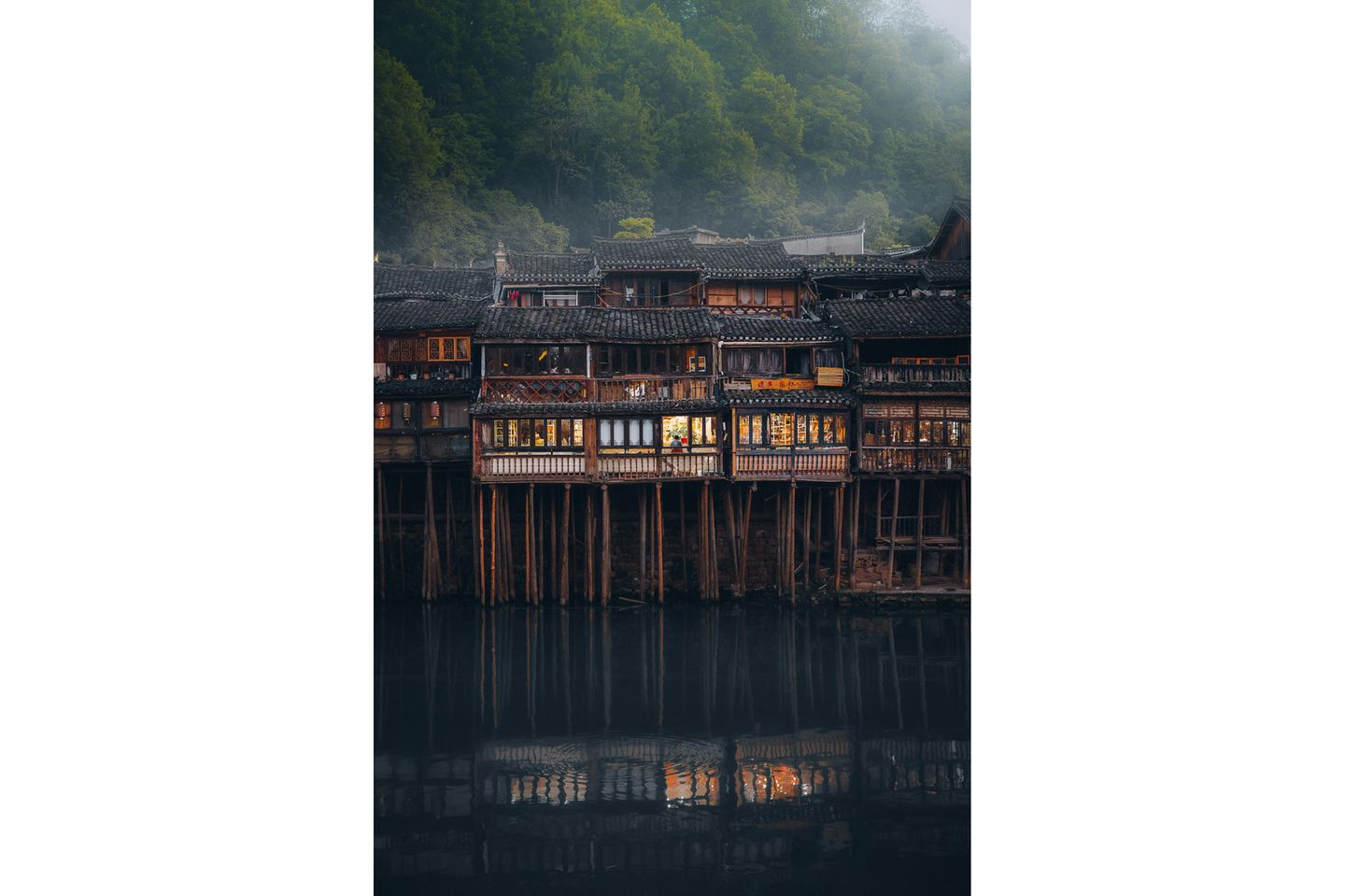 HPOTY World History Winner - Luke Stackpoole - Fenghuang Ancient Town, China