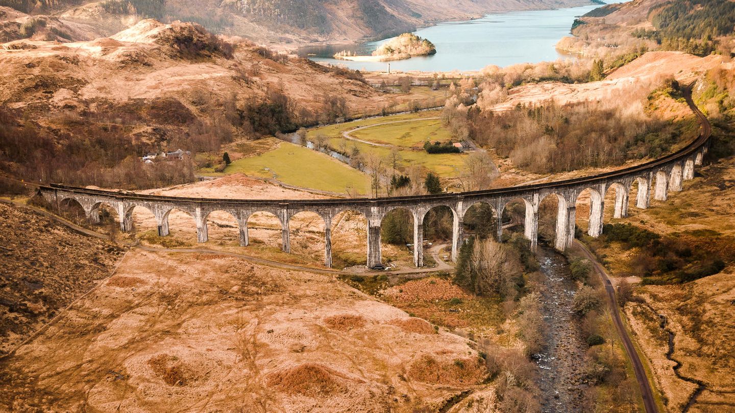 Glenfinnan-Viadukt, Schottland - von Dominic Reardon HPOTY World History Shortlist - Dominic Reardon - Glenfinnan Viaduct