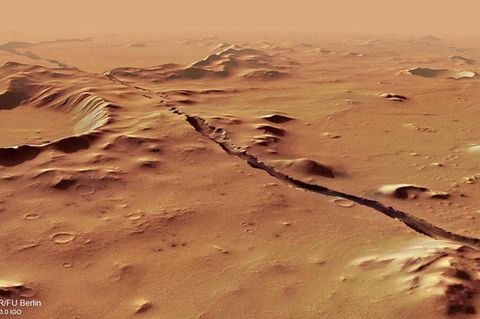 Die Gräben der Cerberus Fossae sind besonders auffällige tektonische Bruchstrukturen auf der Mars-Oberfläche