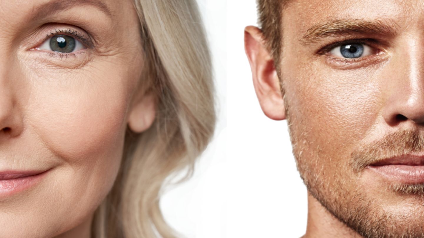 Alternde Frau und alternder Mann in Frontalansicht