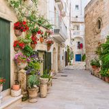 Altstadtgassen in Monopoli, Italien