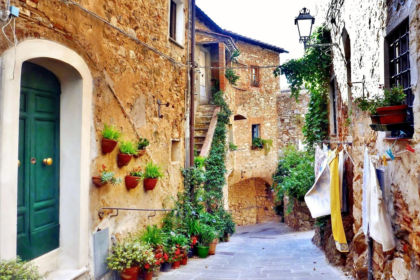 Campiglia Marittima: Gemütlicher Urlaubsort Altstadtgassen von Campiglia Marittima