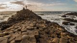 Der Giant’s Causeway, zu deutsch "Damm des Riesen", zählt zu den beliebtesten Attraktionen Nordirlands. Zu Recht, denn dieses Naturschauspiel aus vulkanischem Basaltgestein ist wirklich einzigartig