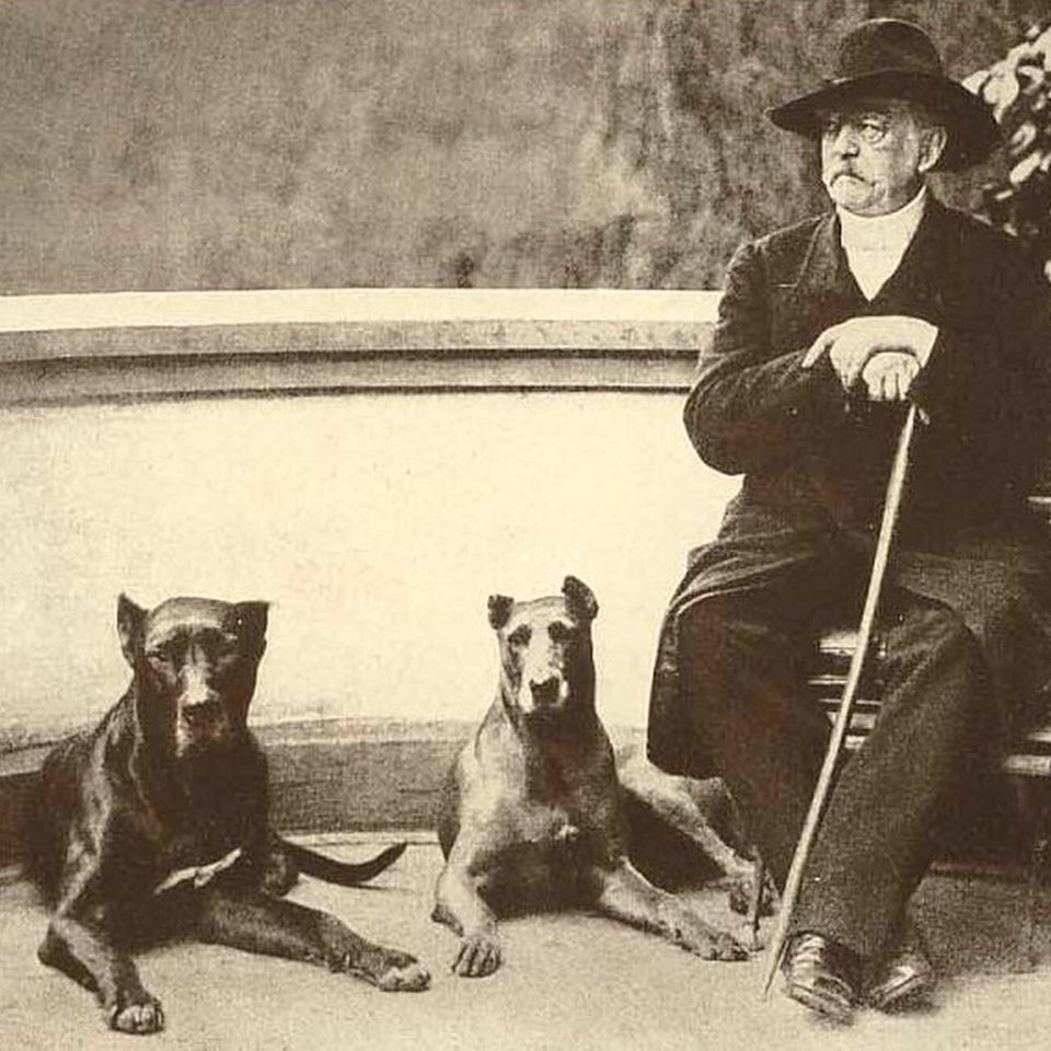 Bismarck und seine Doggen: Die Zuneigung des Staatsmanns zu seinen Hunden war im Deutschen Kaiserreich legendär