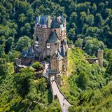 Burg Eltz im Frühling