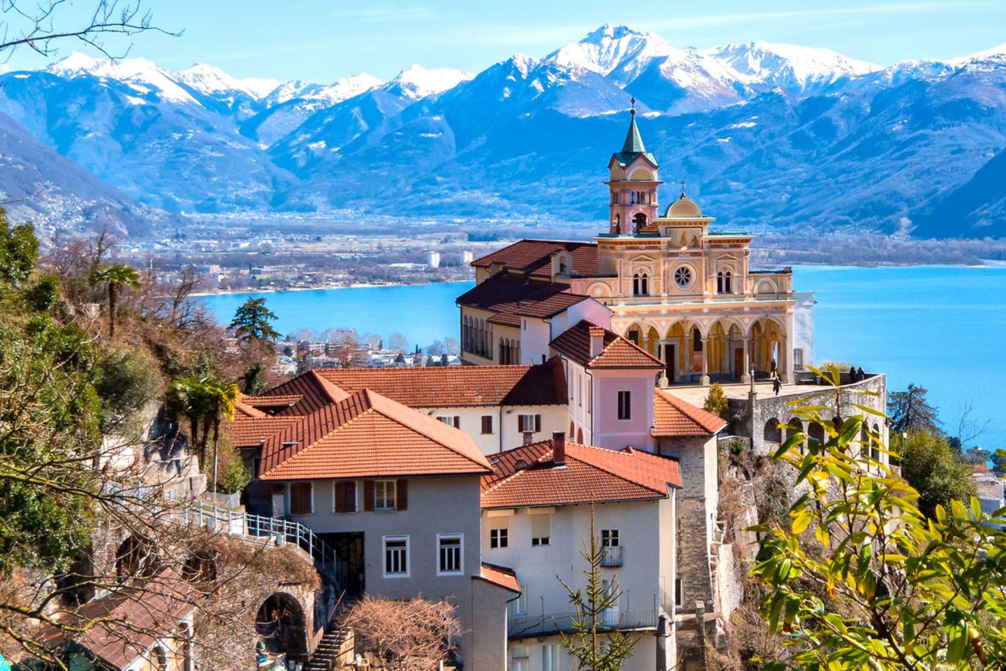 Locarno – Traumort am Lago Maggiore Locarno, Madonna del Sasso