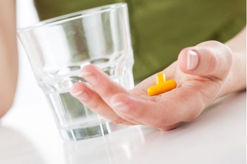 Nahrungsergänzungsmittel mit Vitamin B12 sind vor allem bei einer veganen oder vegetarischen Ernährung wichtig