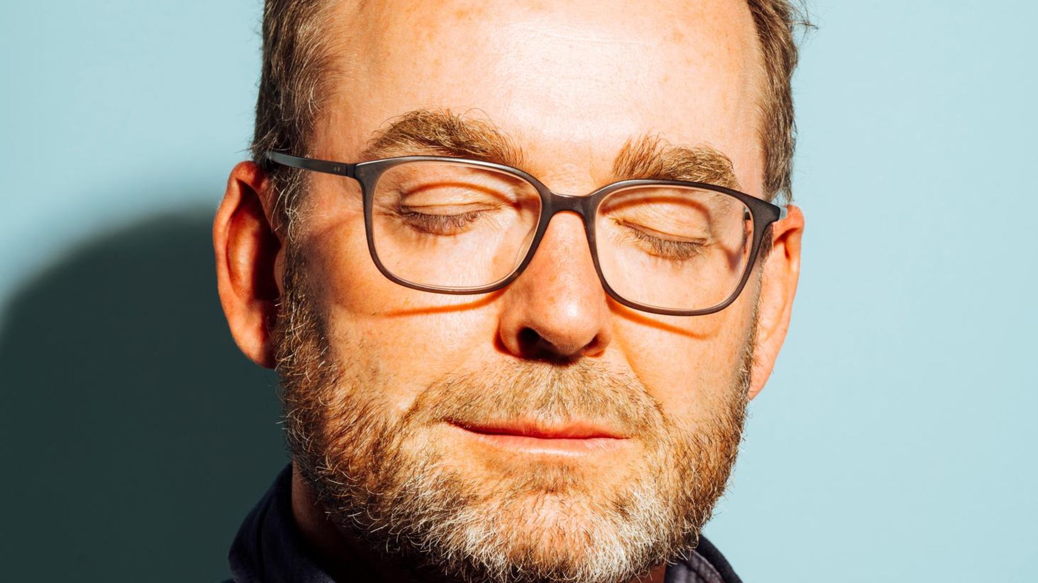 Es ist wichtig, immer mal wieder innezuhalten und zurückzuschauen, was man geschafft hat, betont der Psychologe. Das mache zufrieden