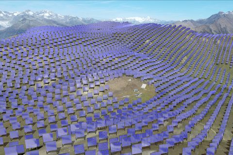 Blick auf die Alpe Furggen im Saflischtal im Oktober 2022 (oben). Die Illustration (unten) zeigt, wie das Gebiet nach der Entwicklung des Projekts "Grengiols Solar" nach Einschätzung der Interessengemeinschaft Saflischtal aussehen wird