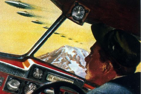 Bei einem Flug im US-Staat Washington sichtet Kenneth Arnold 1947 mysteriöse Flug­objekte, die bald "fliegende Untertassen" genannt werden