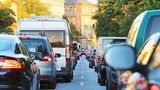Autos im Stau in der Innenstadt