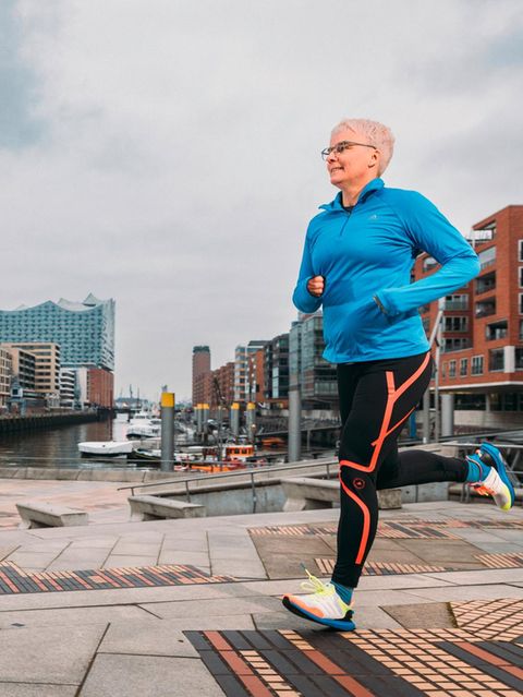 Zu Beginn ihrer Läuferinnenkarriere war Alexandra Kraft nach drei Minuten außer Atem. Heute fühlt sie sich nach einem langen Lauf gestärkt und gelassen 