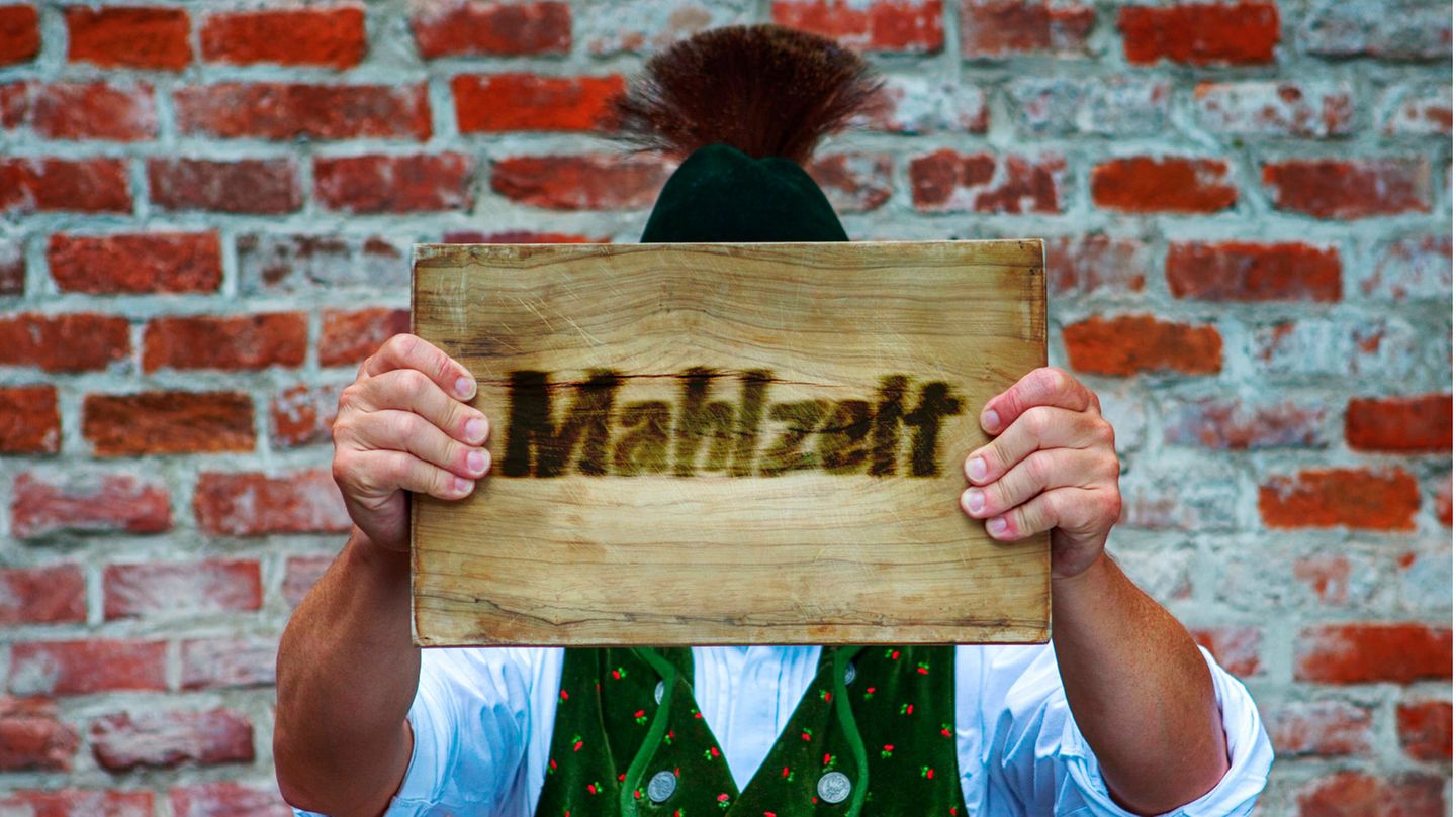 Für manche Usus, für andere unfassbar piefig: «Mahlzeit» als knapper Gruß im Alltag, Arbeitsleben, Büro. Wie steht es um die früher weit verbreitete Mittagsgrußformel?