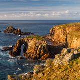 Felsenküste an Land's End, England