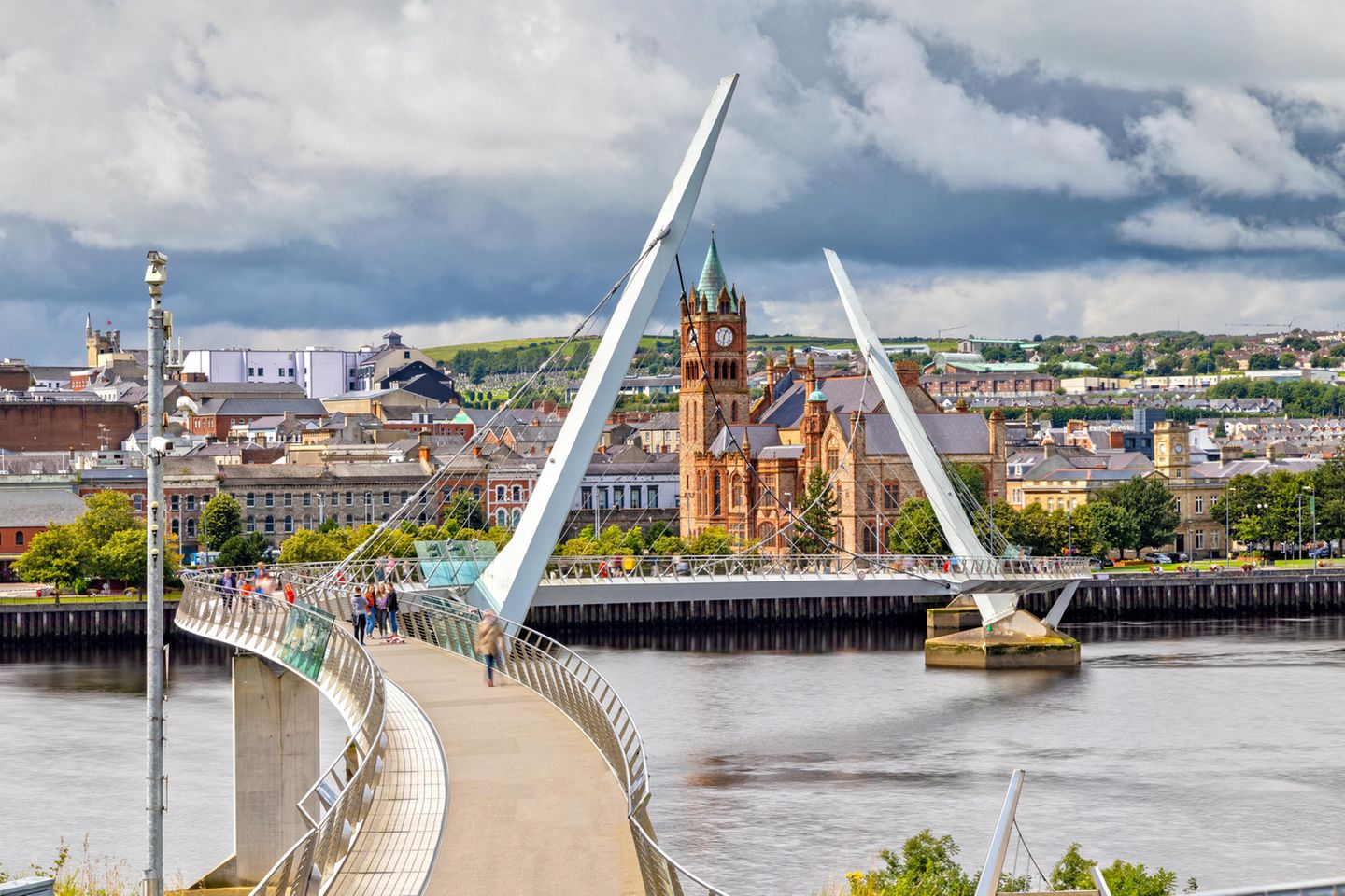 Peace Bridge in Derry, Nordirland