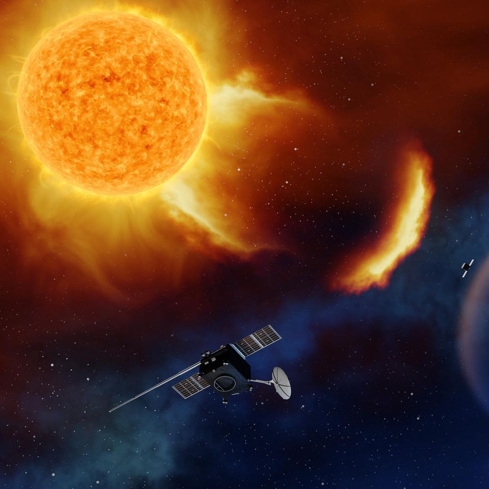 Sonneneruptionen (hier illustriert durch ein Schaubild der Esa) können auch Folgen für das Leben auf der Erde haben: Es winken wunderschöne Polarlichter, aber auch Stromausfälle und zerstörte Satelliten