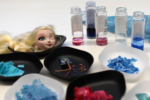 Jedes Jahr landen Unmengen gefährlicher Produkte auf dem Markt. Darunter oftmals auch Kinderspielzeug, das mit gesundheitsschädi