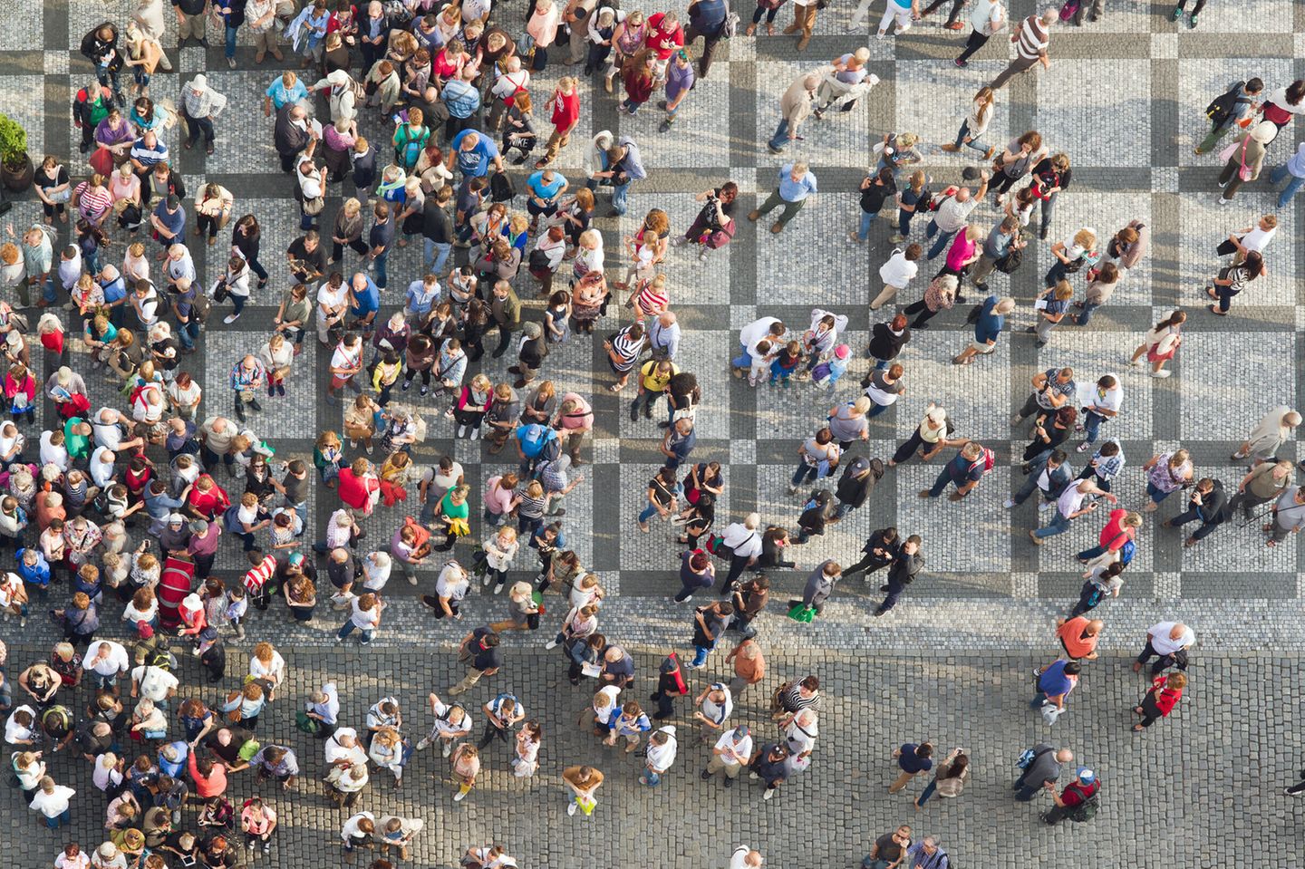 Viele Menschen auf der Straße