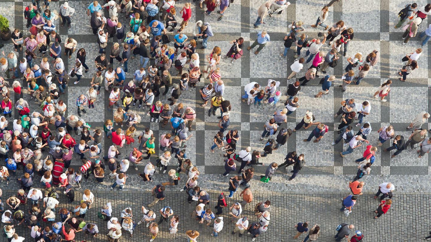 Viele Menschen auf der Straße