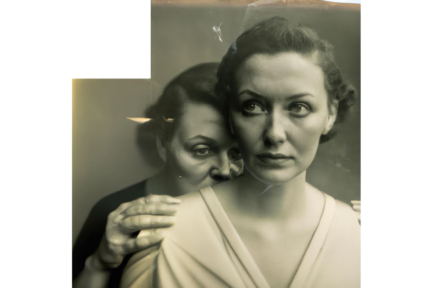 Wieder "Outpainting": Die Hand und die Pose der älteren Frau werden definiert