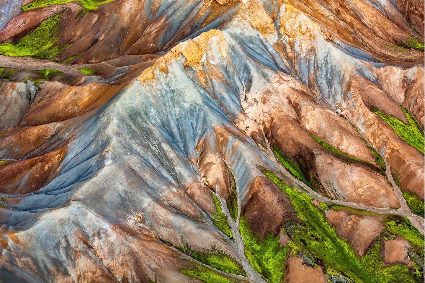 Unwirklich wirkende Landschaft aus der Vogelperspektive