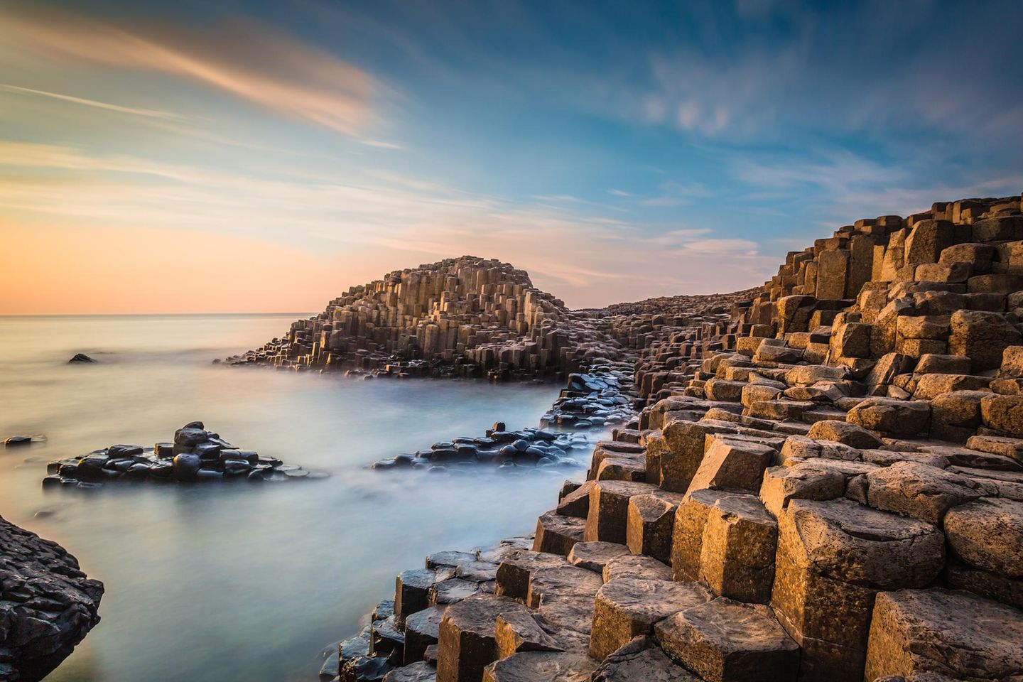 Giant's Causeway, im Abendlicht