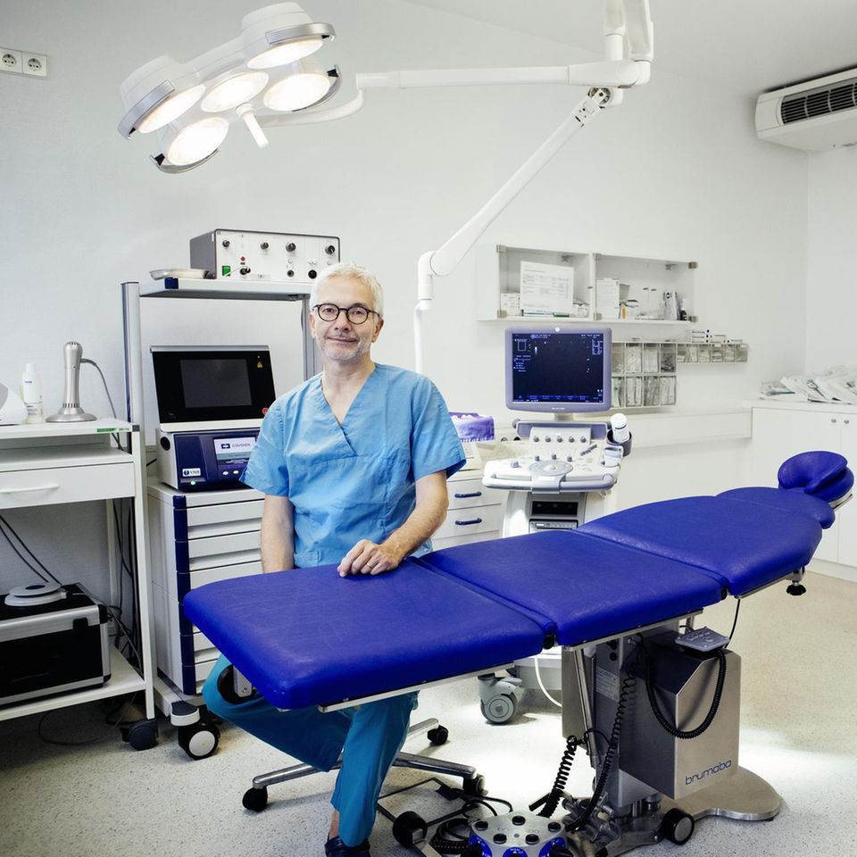 Manche Kund*innen brauchen kein Botox, sondern psychologische Hilfe, glaubt der  Spezialist für ästhetische Behandlungen Dr. Christian Raulin 