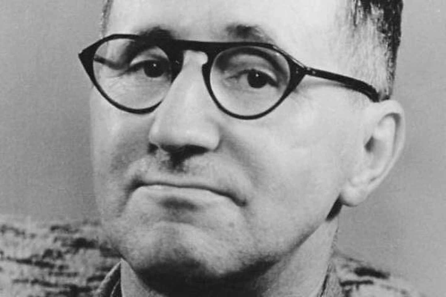 Bertolt Brecht, Autor der Dreigroschenoper.