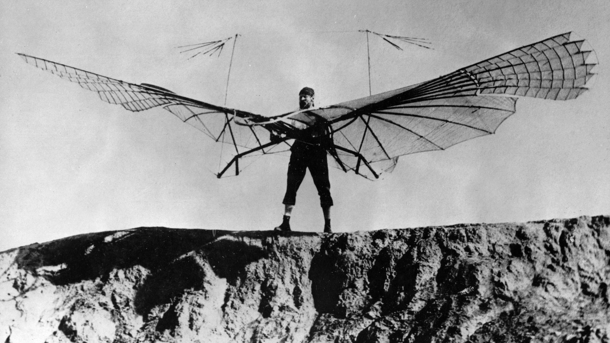 Otto Lilienthal bei einem Flugversuch 1896 mit dem zuletzt konstruierten Hängegleiter Otto Lilienthal bei einem Flugversuch 1896 mit dem zuletzt konstruierten Hängegleiter