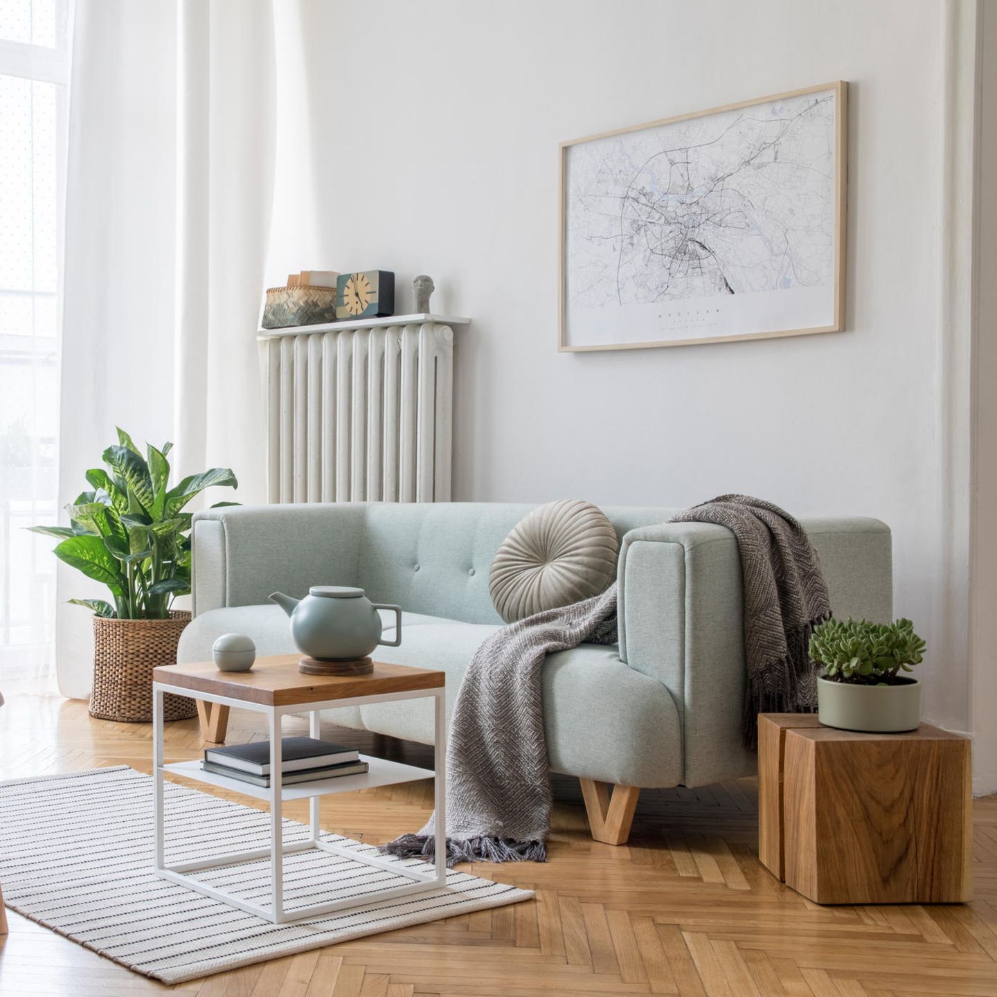 Kleines Wohnzimmer einrichten: So einfach geht es
