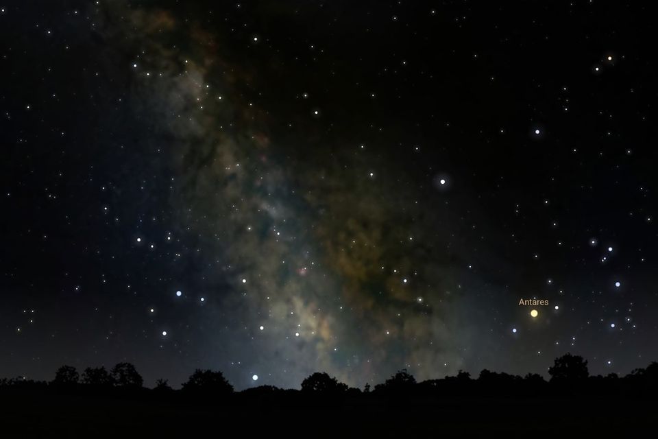 Anblick der Milchstraße im Juli