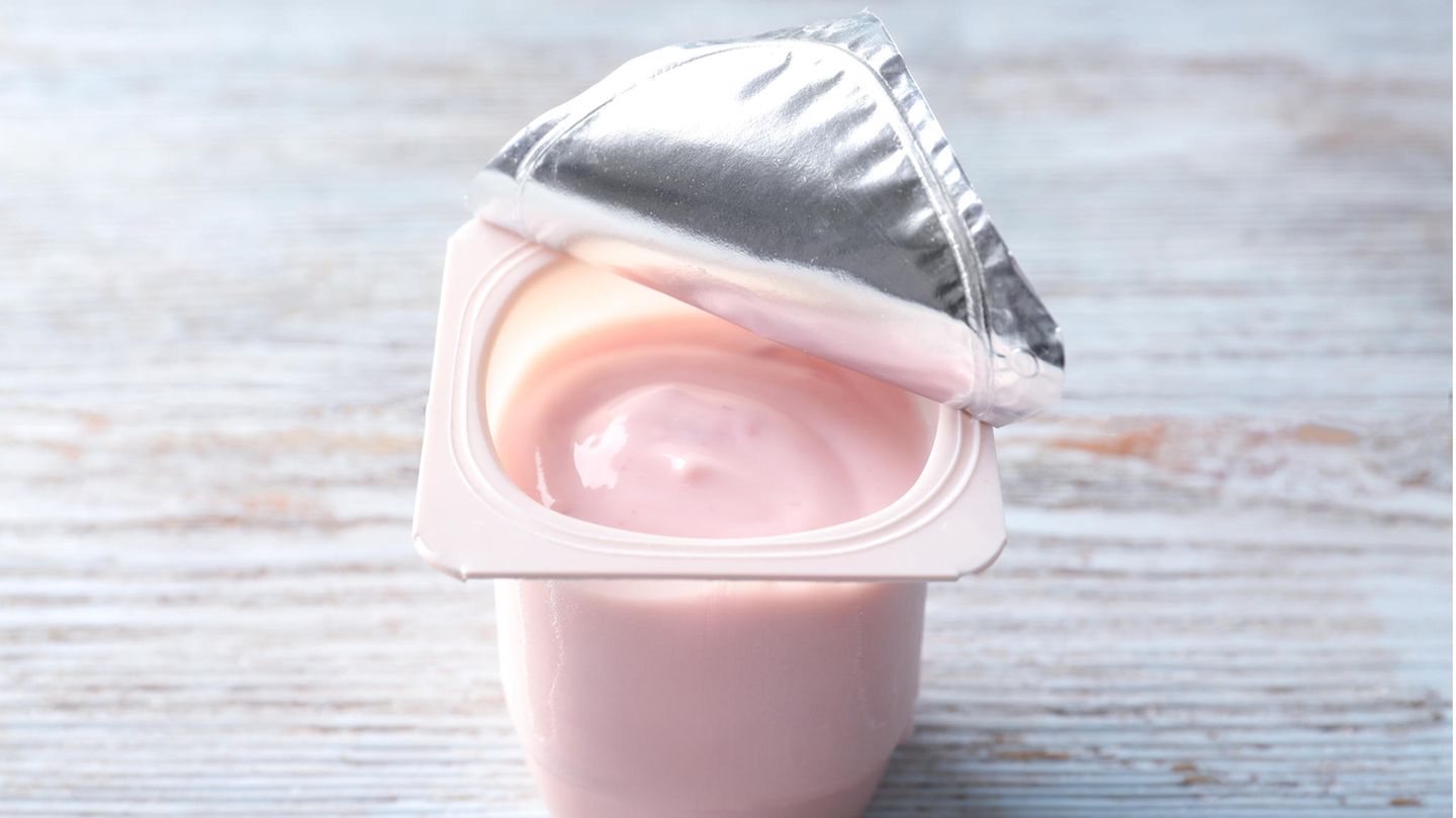 leerer Joghurtbecher