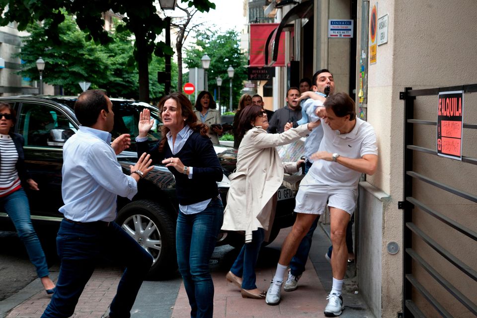 Tumult auf einer Straße in Madrid
