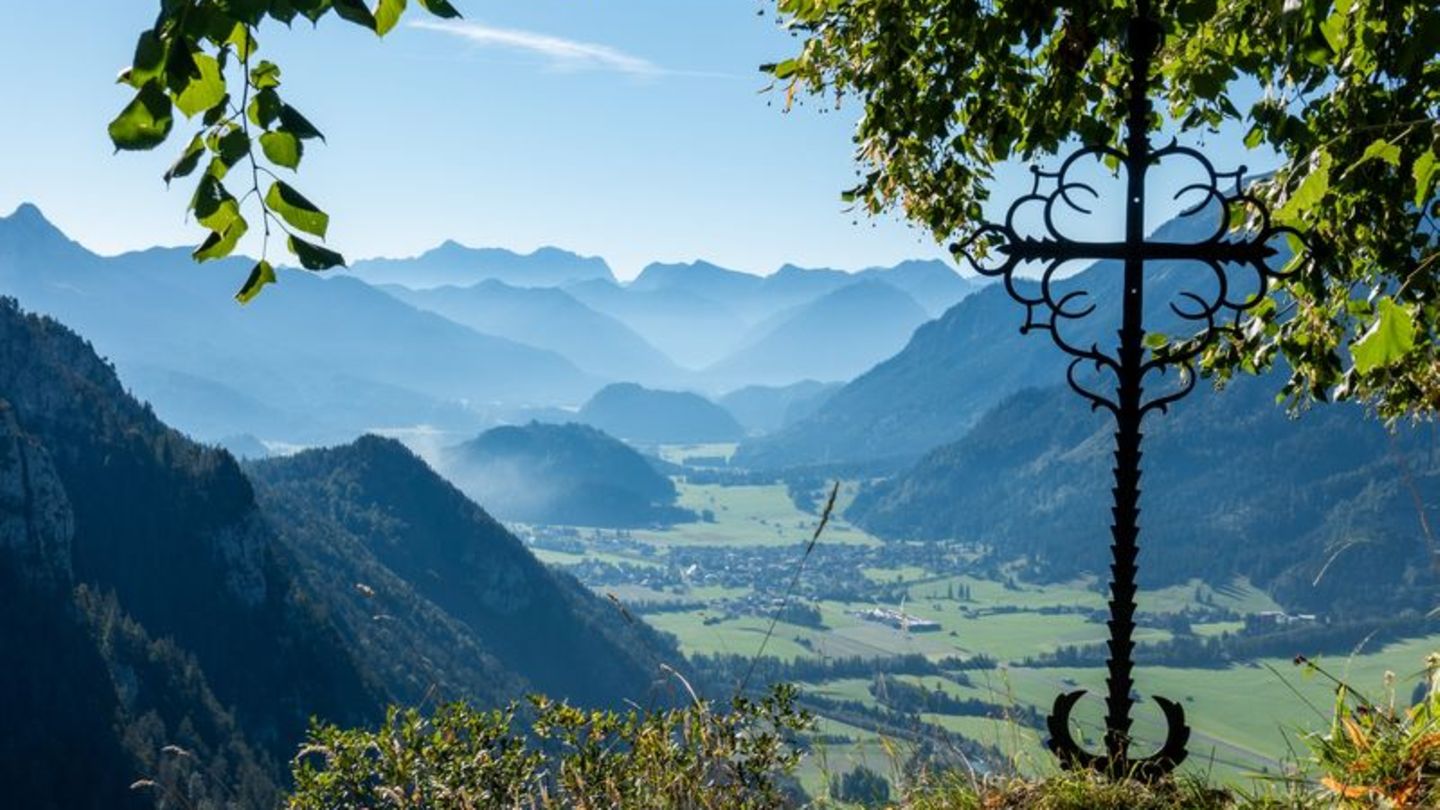 Ausblick vom Falkenstein ins Tal