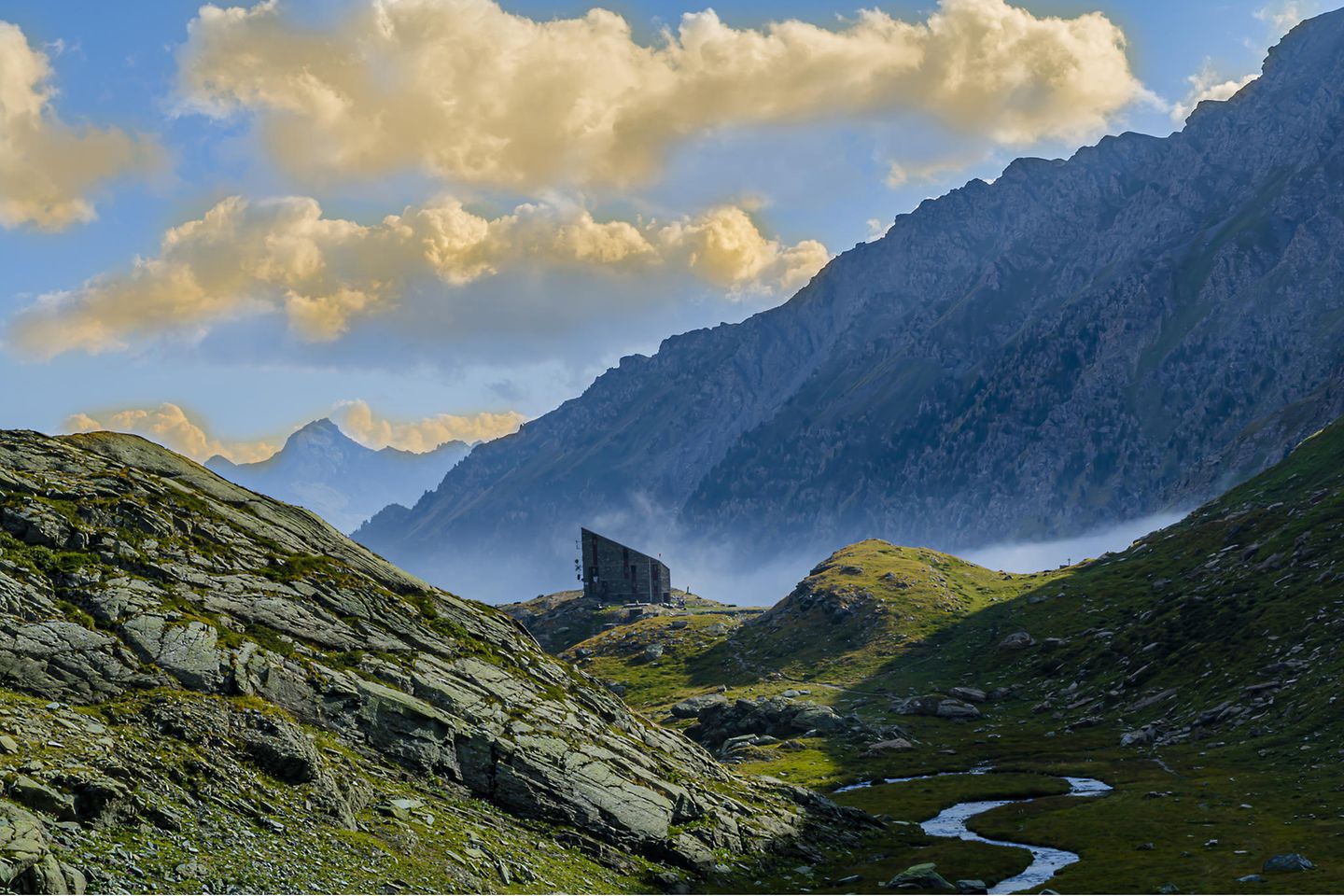 Monte Viso – Bergumrundung in drei oder fünf Tagen Bergige Landschaft am Monviso