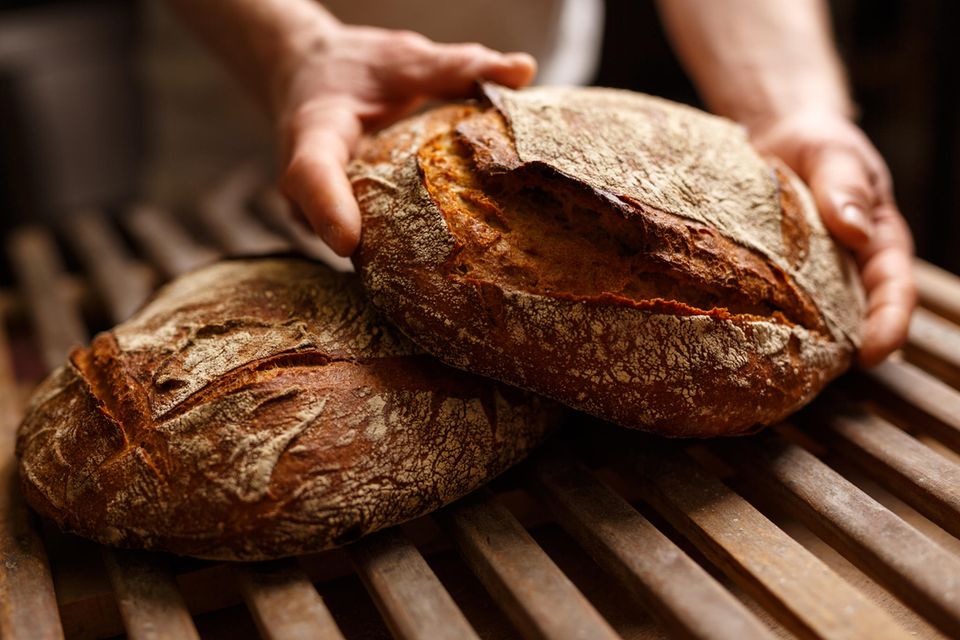 Das Klebereiweiß im Brot führt bei rund einem Prozent der Bevölkerung zu Unverträglichkeiten. Für sie ist die unüberlegte Wahl beim Bäcker ein Risiko für das körperliche Wohlbefinden 