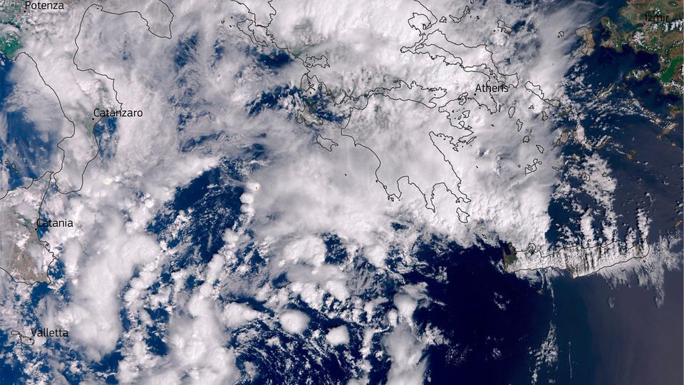 Extreme Wetterlage: Das Sturmtief Daniel (Satellitenfoto vom 6. September morgens) verursacht verheerende Überschwemmungen in Griechenland, der Türkei und Bulgarien Das Sturmtief Daniel (Satellitenfoto vom 6. September morgens) verursacht verheerende Überschwemmungen in Griechenland, der Türkei und Bulgarien