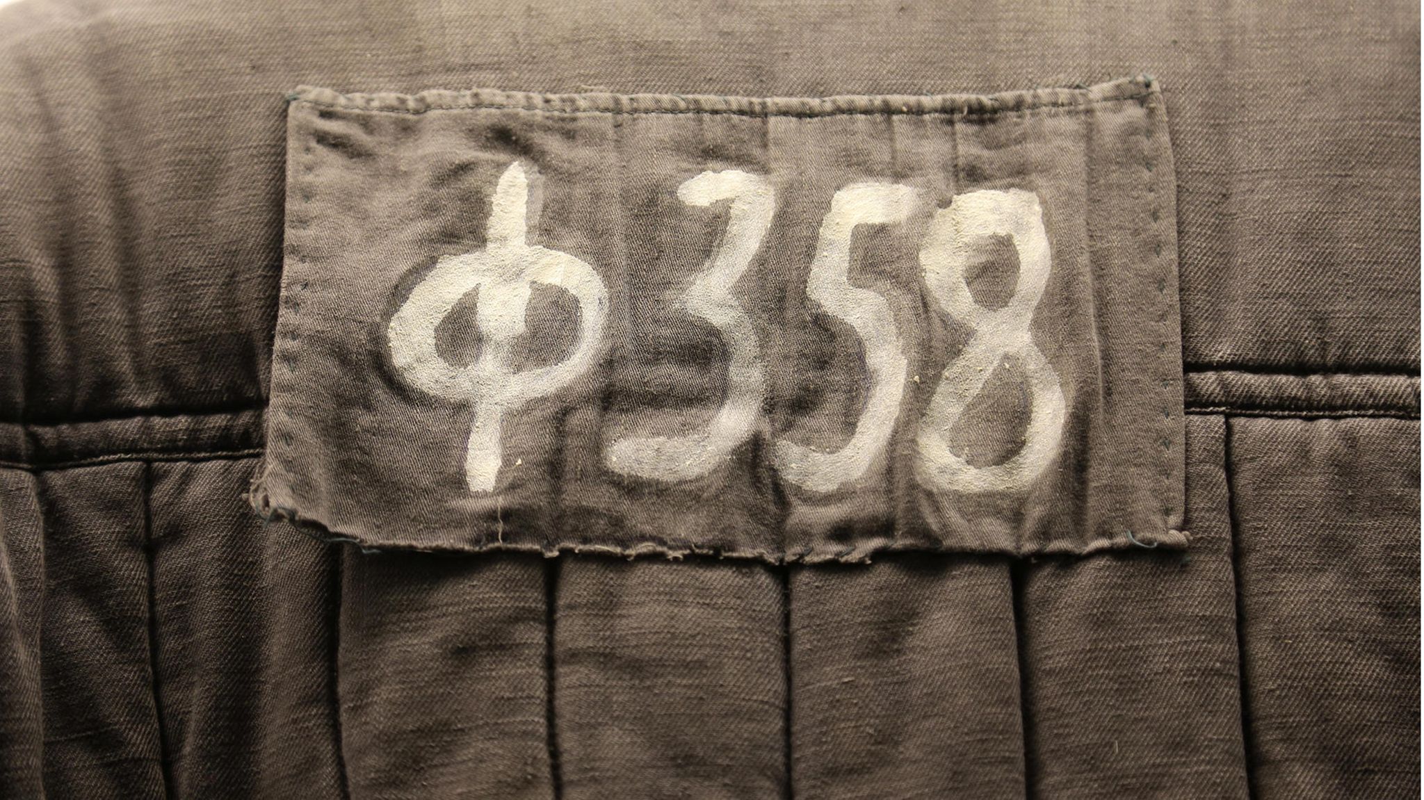 Nummer auf einer sowjetischen Häftlingsjacke
