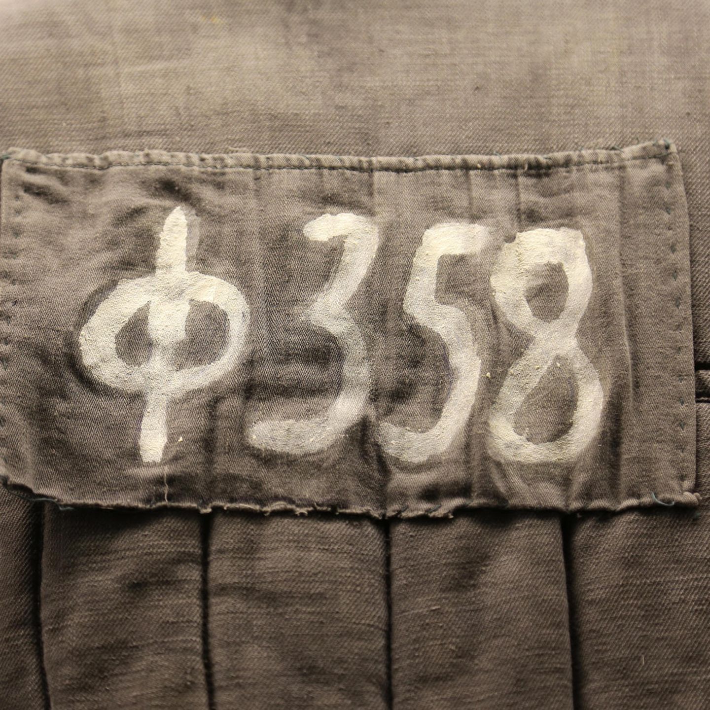 Nummer auf einer sowjetischen Häftlingsjacke