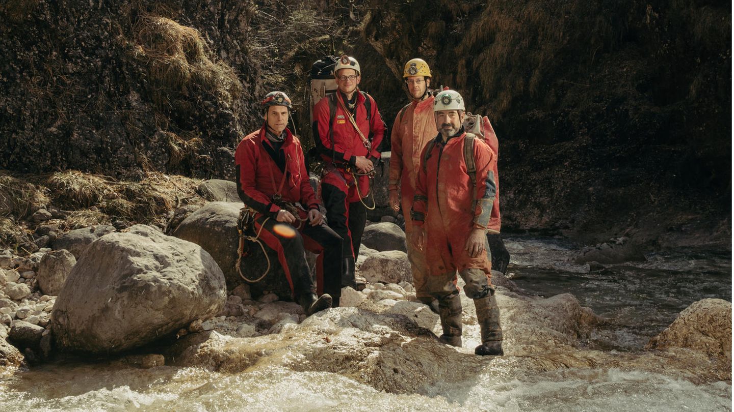 Gruppenbild an der Riesending Höhle