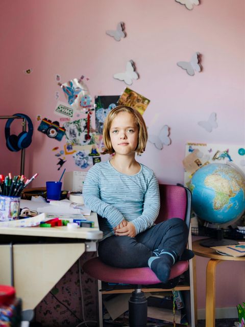 Zwei Kinder mit Achondroplasie, einer seltenen Form des Kleinwuchses