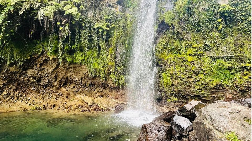 Wasserfall auf Sao Miguel Wasserfall auf Sao Miguel