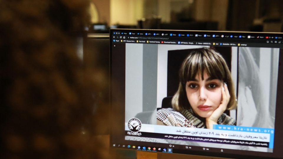"Frau, Leben, Freiheit": Journalistin Nasila Marufian Journalistin Nasila Marufian