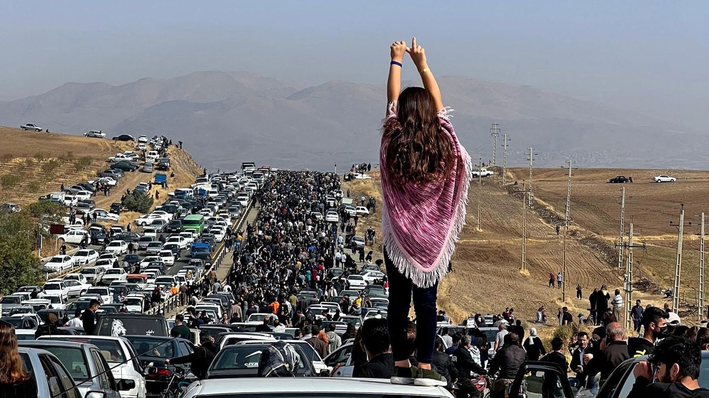 "Frau, Leben, Freiheit": 13 Gesichter des Widerstands im Iran – und ihre Geschichten